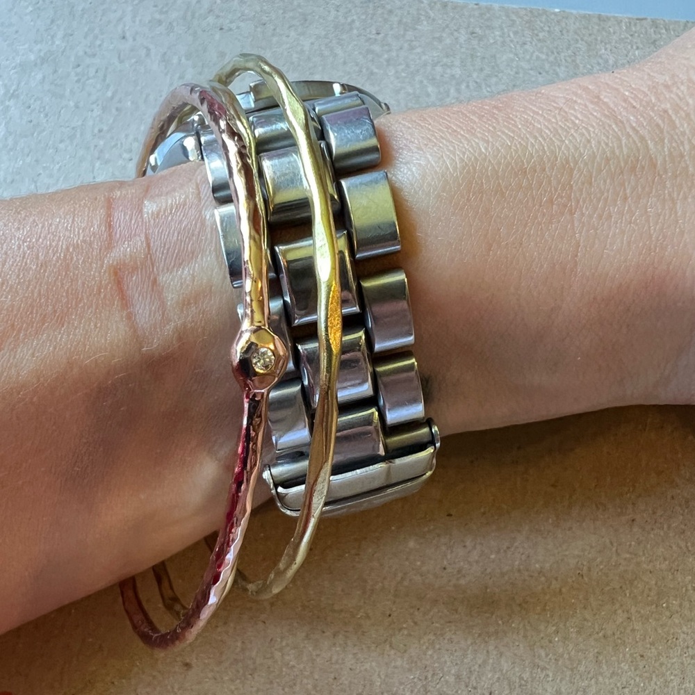 Ippolita hammered rose gold bangle
